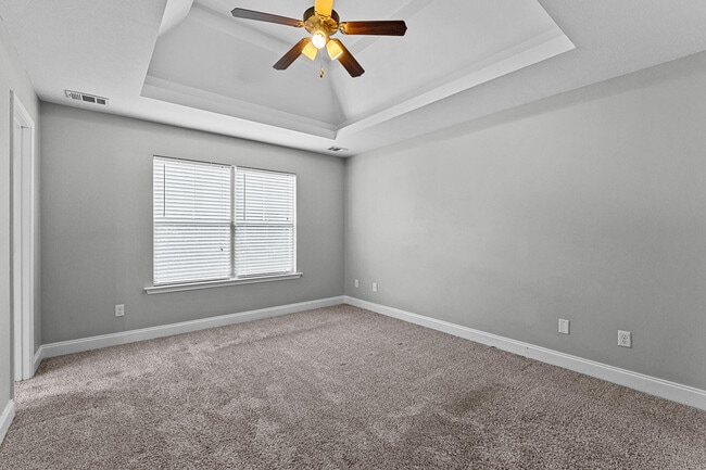 Building Photo - 1132 Sierra Ln