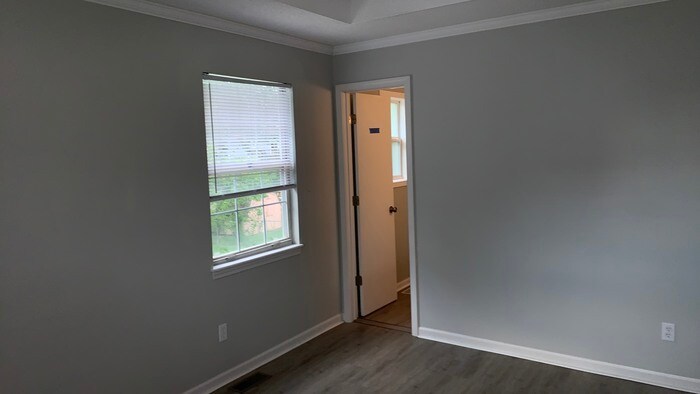 Building Photo - 509 Kenneth Ln