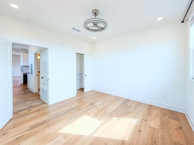 Building Photo - 44 Coronado St