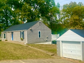 Building Photo - 5950 Jessup Rd