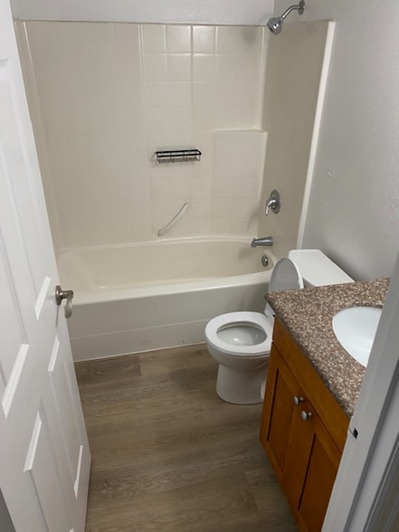 Building Photo - 551 S Sullivan St