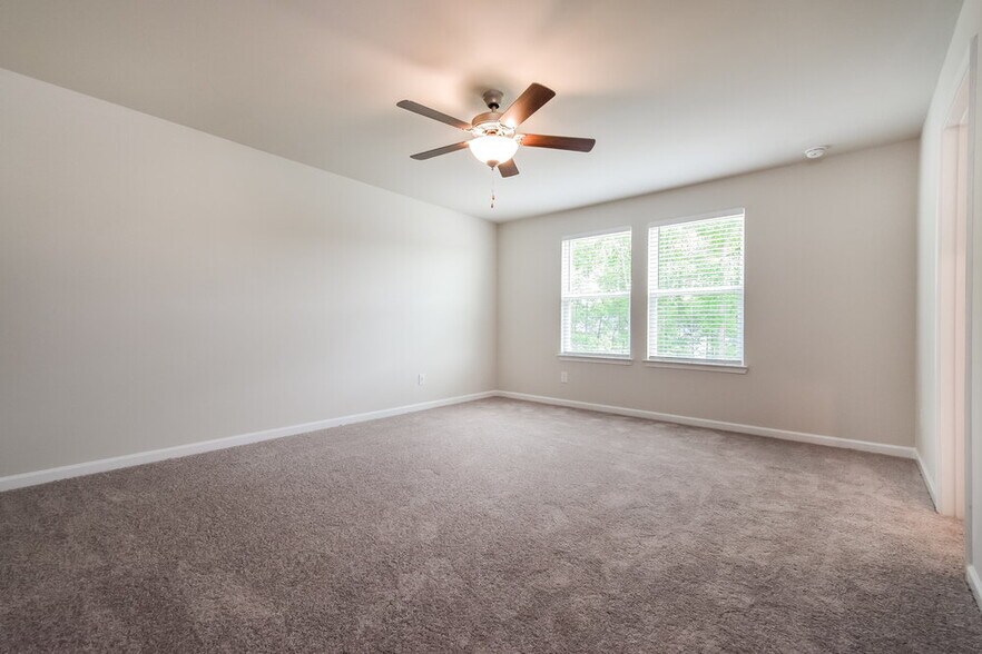 Building Photo - 150 Longleaf St