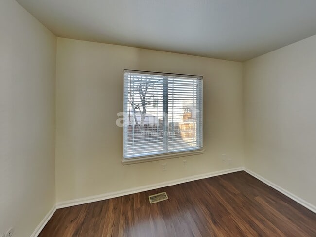 Building Photo - 20745 E Girard Pl