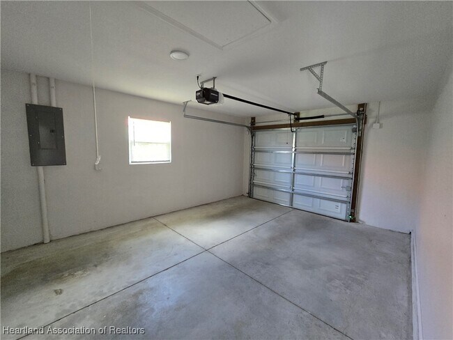 Building Photo - 6942 San Benito Dr
