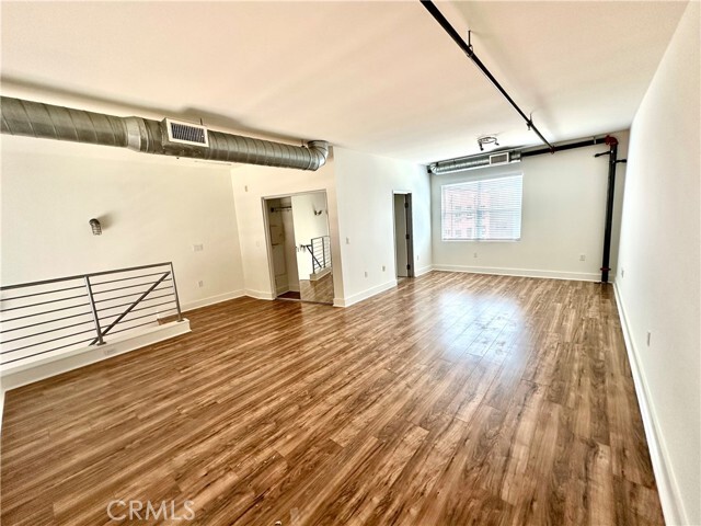 Building Photo - 716 N Santiago