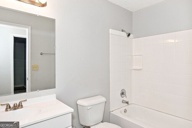 Building Photo - 1515 Captain Thomas Ct