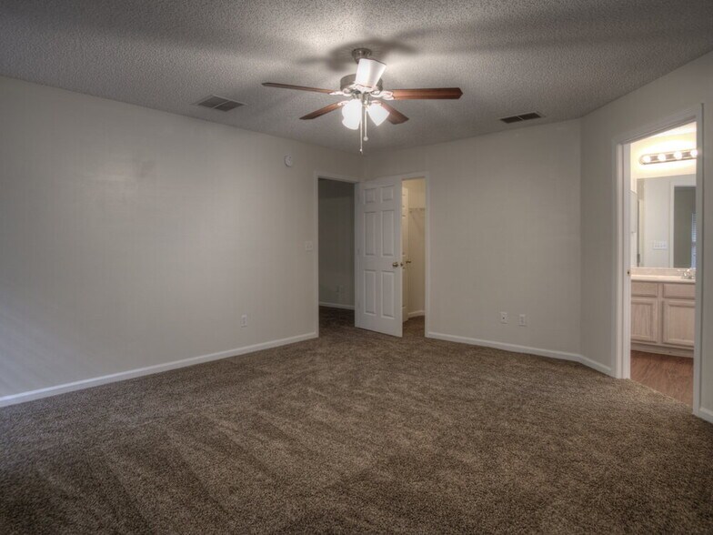 Building Photo - 1336 Marsh Grass Ct