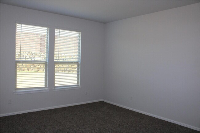 Building Photo - 769 Beebrush Dr