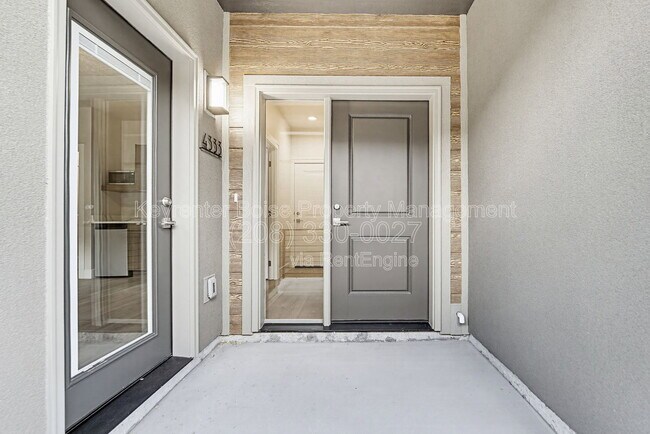 Building Photo - 4334 Greentrail
