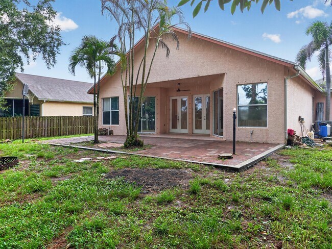 Building Photo - 4059 SW Kamsler St