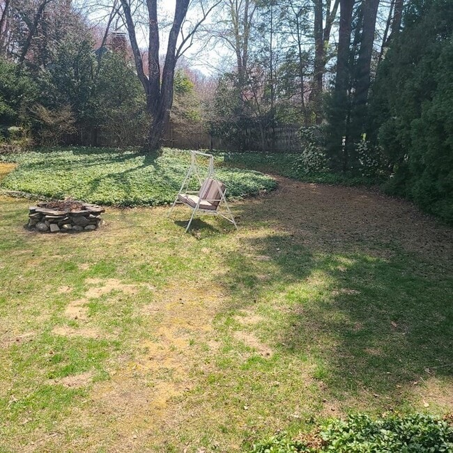 Building Photo - 44 Silver St