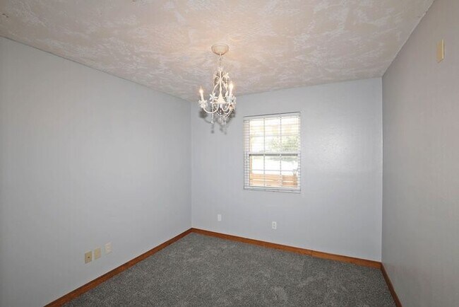 Building Photo - 7303 Calumet Pl