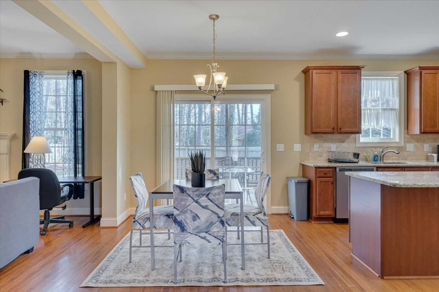 Building Photo - 320 Lawrence Rd