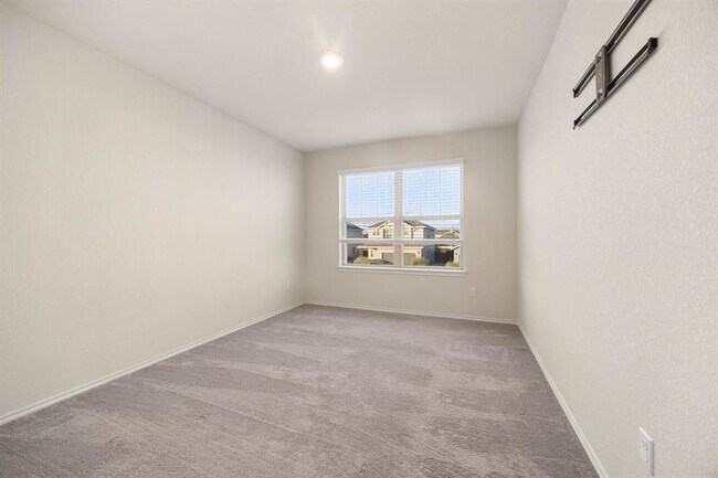 Building Photo - 329 Green Egret Wy