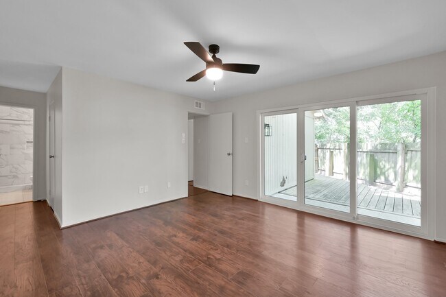 Building Photo - 21 Gambrel Oak Pl