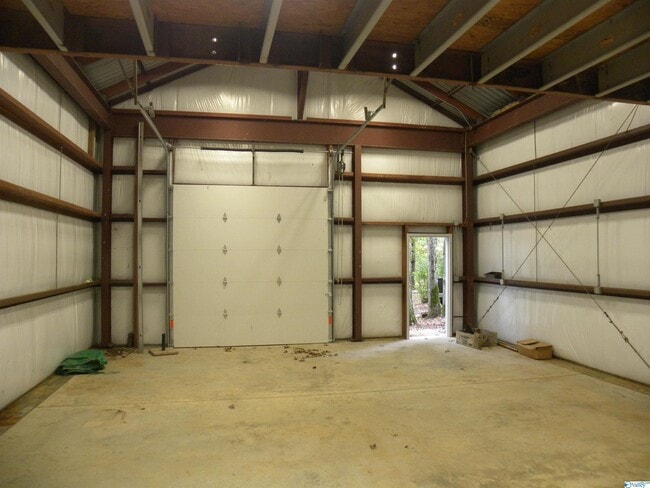 Building Photo - 3015 Old Railroad Bed Rd