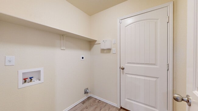 Building Photo - Labor Day Special 2 WEEKS FREE $1,795!!!