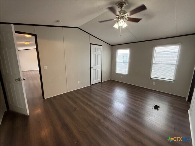 Building Photo - 1035 Ferryboat Ln