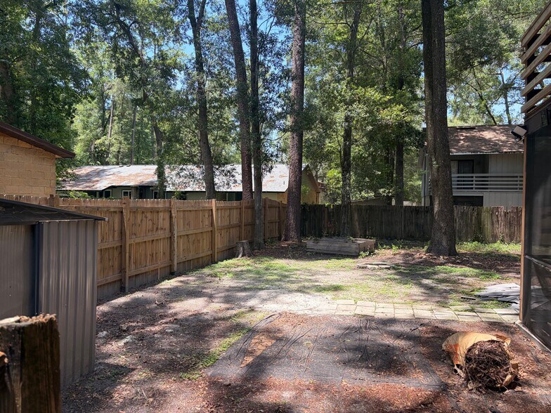 Building Photo - 6736 SW 45th Ave