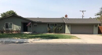 Building Photo - Available Now! Move-In Ready