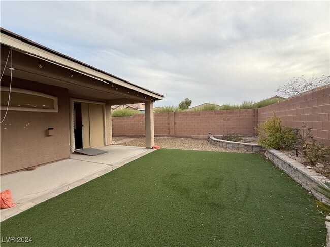 Building Photo - 9421 Andesite Hollow Ct