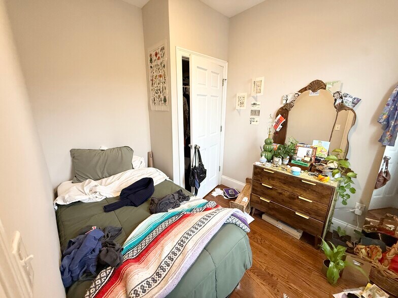 Building Photo - 12 Bickford Ave