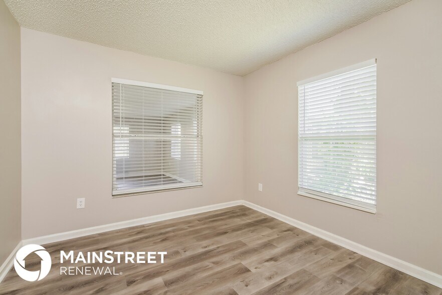 Building Photo - 619 Regency Way