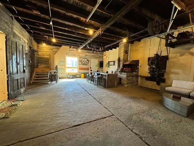 Building Photo - 170 E Main St