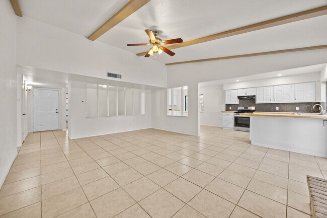 Building Photo - 16610 Carbridge Dr