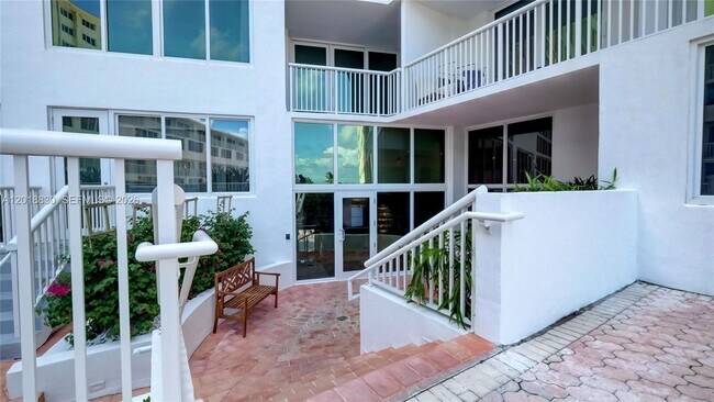 Building Photo - 5401 Collins Ave