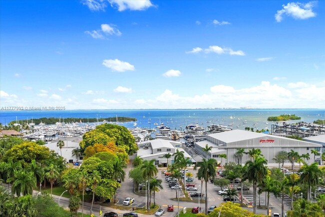 Building Photo - 2655 S Bayshore Dr