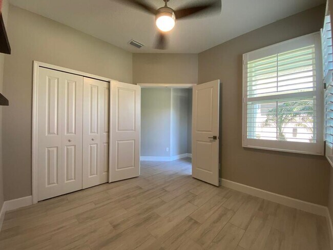 Building Photo - 3/2 in Eagle Marsh of LPGA