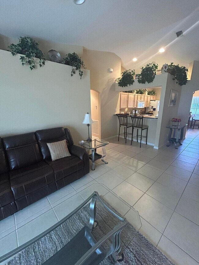 Building Photo - 5229 N Piper Cir