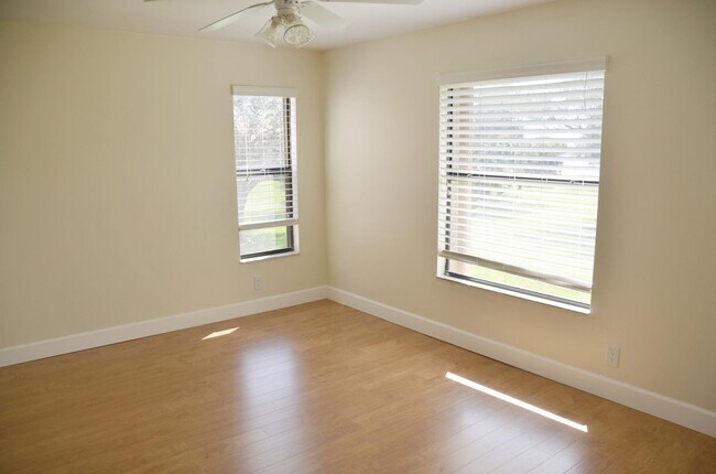 Building Photo - 3355 JAYWOOD Ter