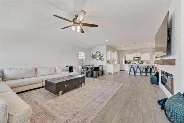 Building Photo - 1513 Hulen Park Trl