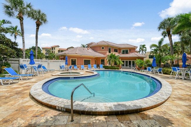 Building Photo - 28 Uno Lago Dr