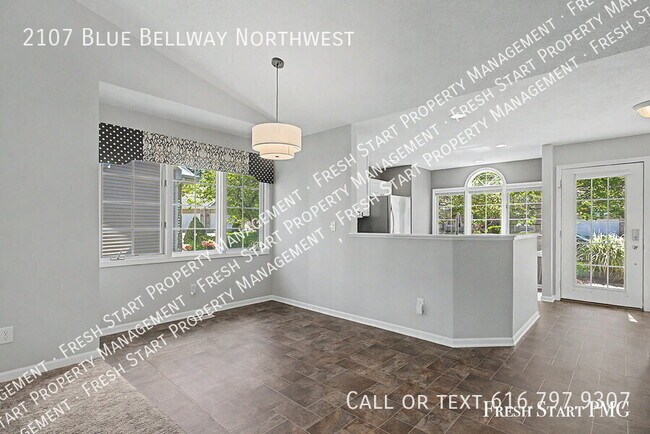 Building Photo - 2107 Blue Bell Way