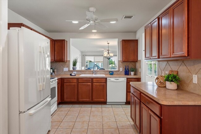 Building Photo - 325 Barrington Farm Ct