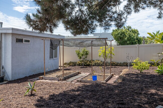Building Photo - 4742 Seaford Pl