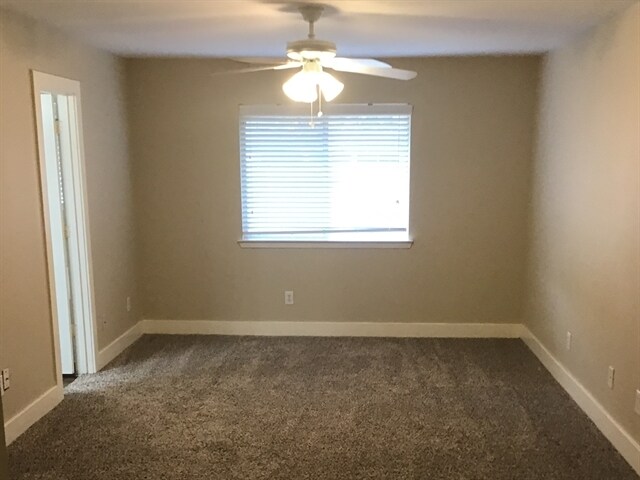 Building Photo - 434 Laurel Timbers Dr