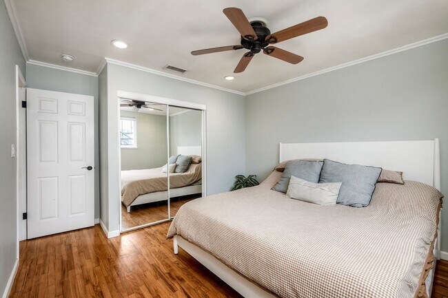 Building Photo - 3Bed/1Bath Charming Home in South Oceanside~ Moreno