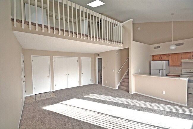 Building Photo - Loft One Bedroom plus additional main floo...
