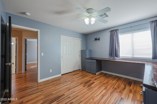 Building Photo - 16146 N 158th Ave