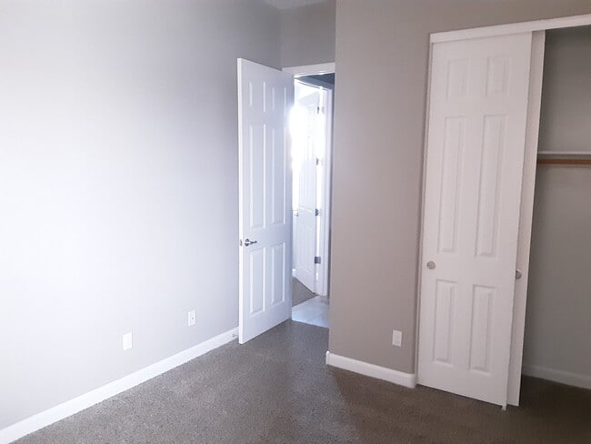 Building Photo - 5Bdrm/ 3.5 bath in Saguaro Bloom, near Twin Peaks & Silverbell