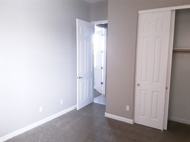 Building Photo - 9350 W Lone Cougar Way