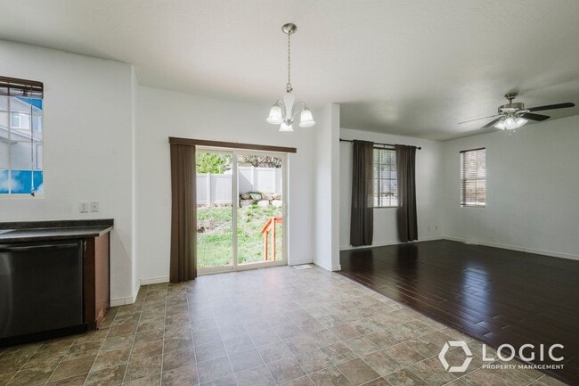 Building Photo - 7673 Decrescendo Dr