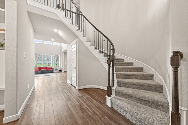 Building Photo - 17685 Martin Crk Ln