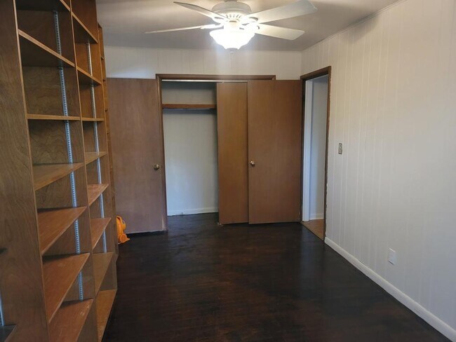 Building Photo - 2232 Thistlewood Dr