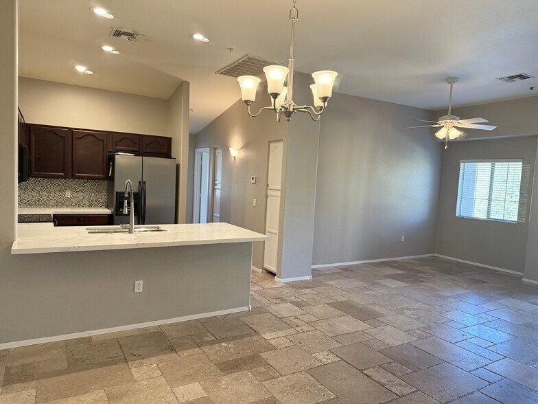 Building Photo - 18250 N 32nd St