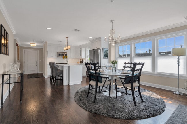 Building Photo - 308 Morris Ave